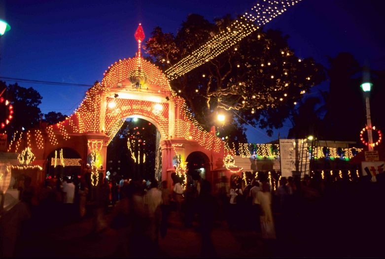 Sri Lanka | Fest in Kataragama